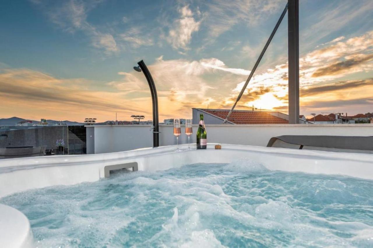 Luxury Majpruz Suites I 扎达尔 外观 照片
