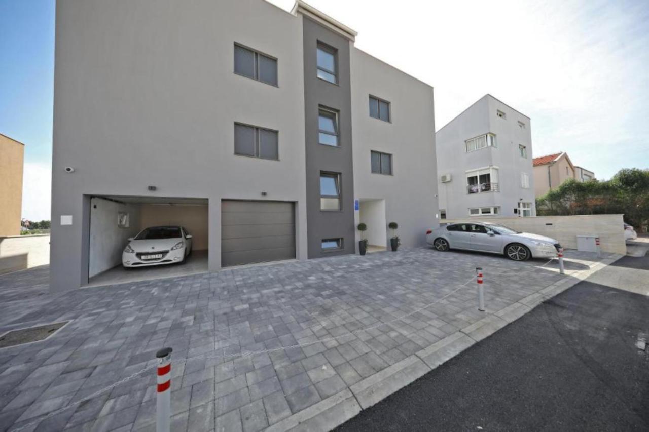 Luxury Majpruz Suites I 扎达尔 外观 照片